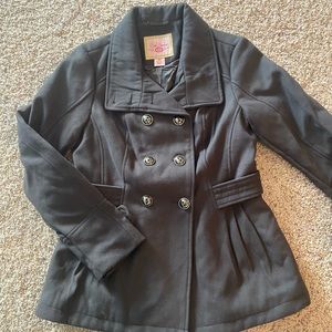 Gray petticoat/peplum style coat. Great for a night out!